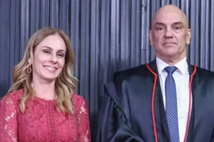 Esposa de Moraes cancela reservas em jato ligado a Vorcaro um dia após prisão do banqueiro