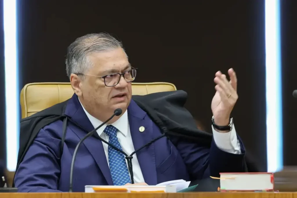 Flávio Dino divulga ameaças de morte contra ministros do STF e critica incitação à violência