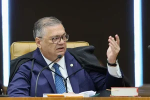 Flávio Dino divulga ameaças de morte contra ministros do STF e critica incitação à violência
