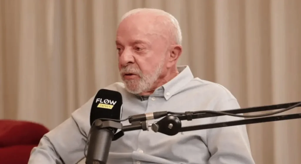 ‘Enquanto eu estiver vivo, vou trabalhar para que o fascismo não volte’, afirma Lula em podcast