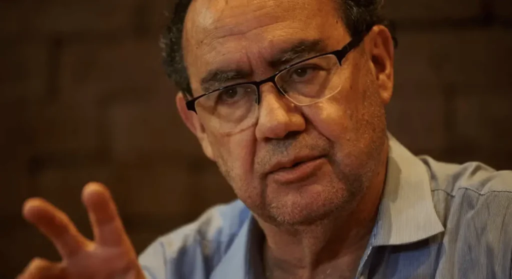 Campanha de Flávio Bolsonaro diz ter procurado apoio de Augusto Cury