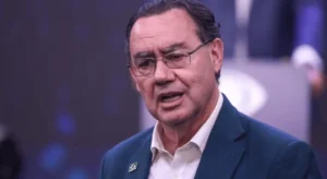 Augusto Cury declara apoio a Flávio Bolsonaro no segundo turno