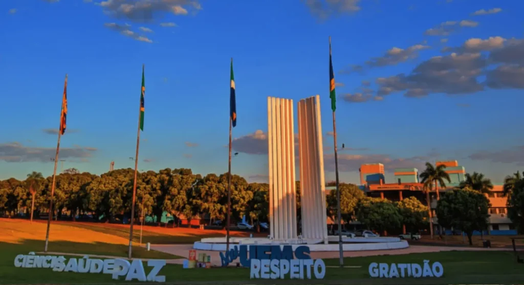 UFMS abre concurso com 154 vagas para técnicos-administrativos