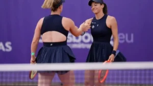 TÊNIS: Luísa Stefani disputa WTA 1000 de Wuhan nas duplas; confira horário e onde assistir