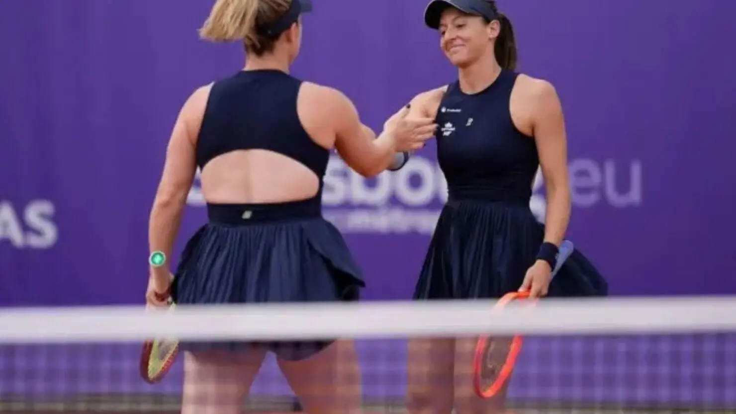 TÊNIS: Luísa Stefani disputa WTA 1000 de Wuhan nas duplas; confira horário e onde assistir
