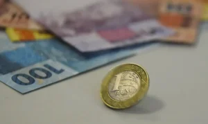 Dívida estadual continua subindo (e recursos em caixa seguem em baixa)