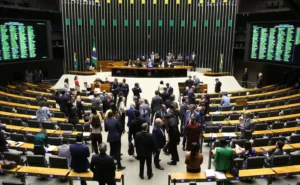 Goiás é reino do baixo clero; veja quem quer furar a bolha