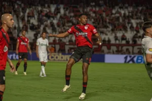Atlético-GO vence América-MG e mantém reação na Série B