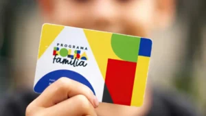 Carteira assinada cancela o Bolsa Família? Entenda como o auxílio funciona