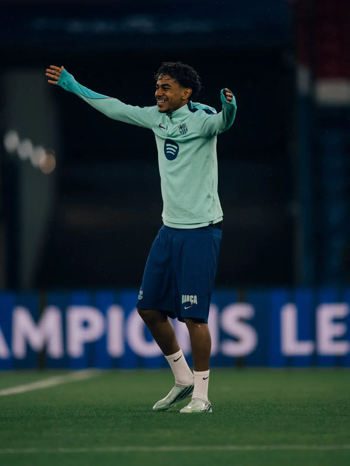 Champions League tem nove jogos nesta terça-feira (20)