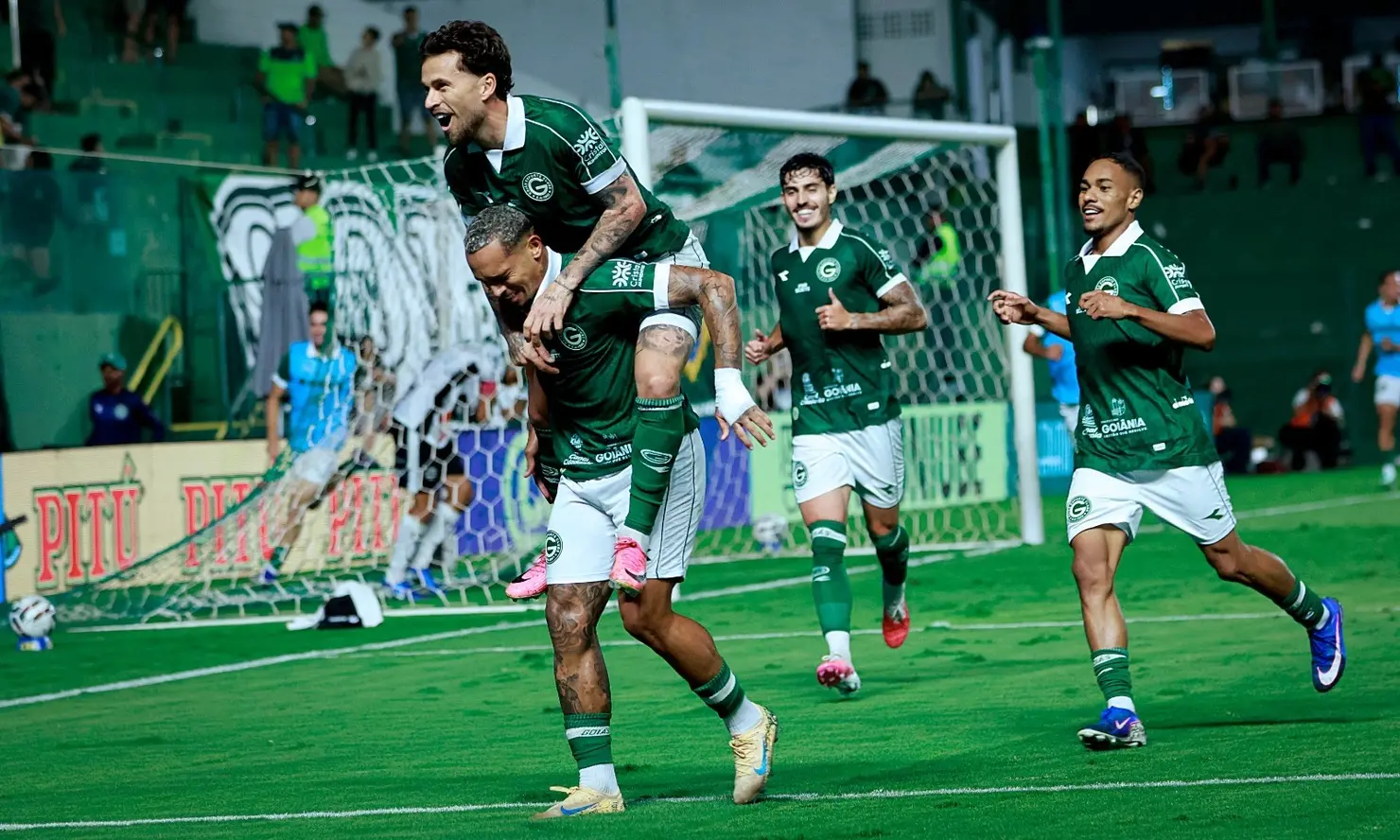 Goiás x Operário-PR