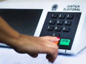 Neste domingo, voto e democracia dividem a mesma data