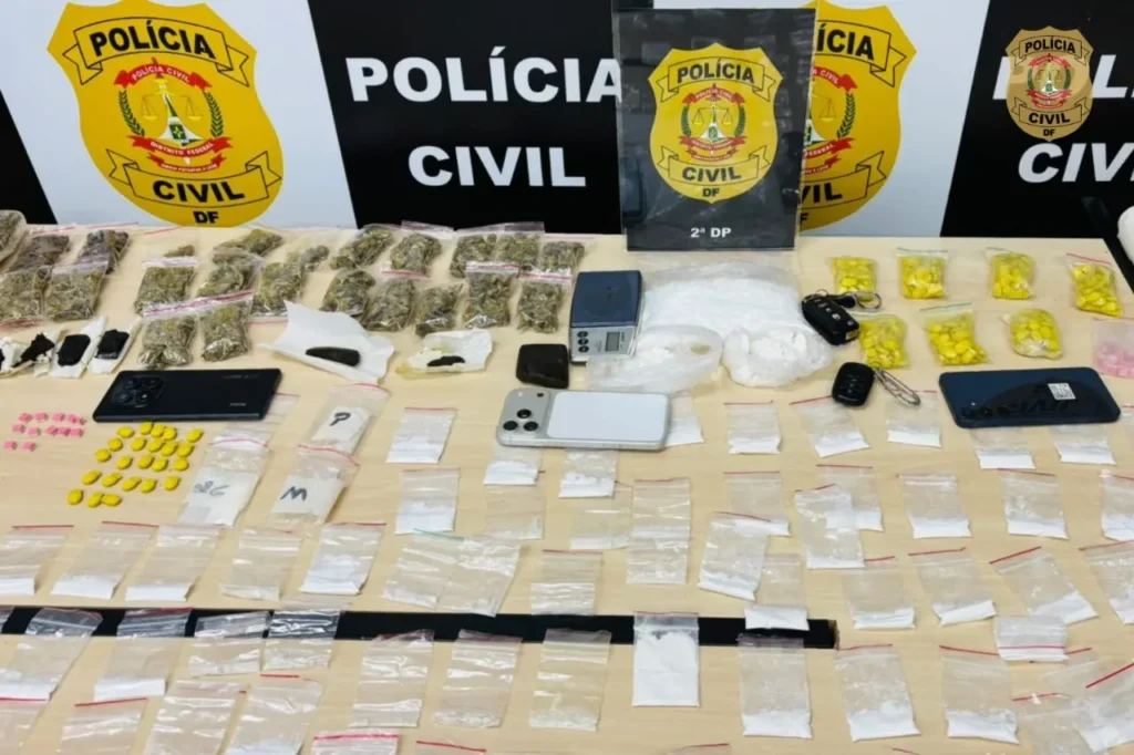 Dupla é presa suspeita de distribuir drogas por delivery na Asa Norte (DF)