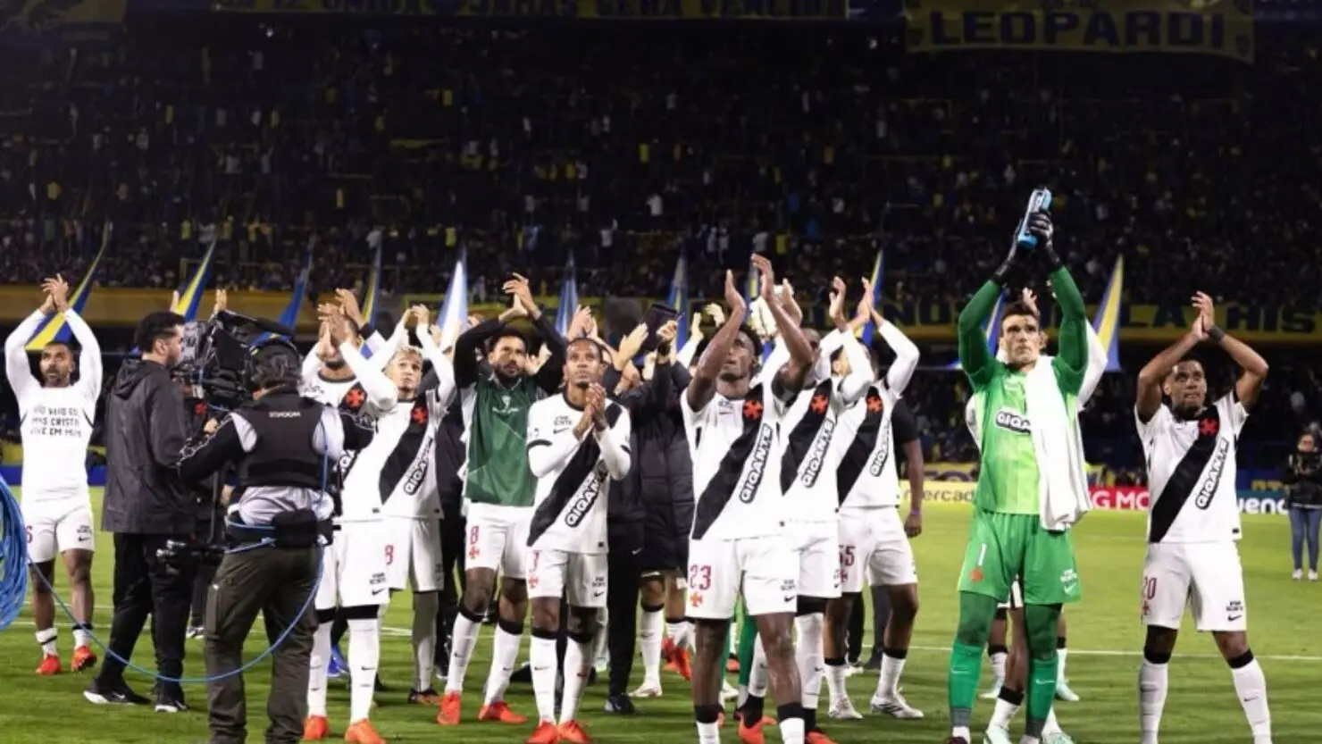 Vasco vence o Boca Juniors na Bombonera e fica perto da final da Sul-Americana